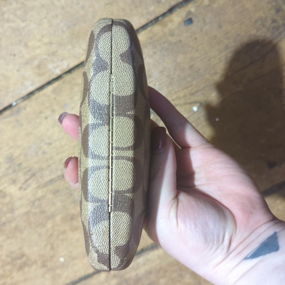 Coach Glasses or Sunglasses Case - Picture 3 of 5